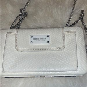 Nine west clutch